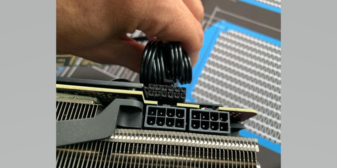 英伟达推出了用于RTX 3000卡的全新12针电源连接器