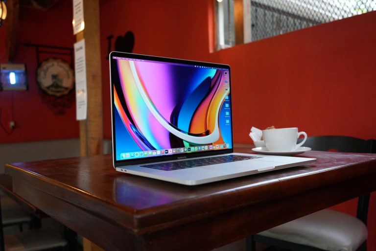 据 Gurman 称，M1X MacBook Pro 预计将于本月晚些时候推出